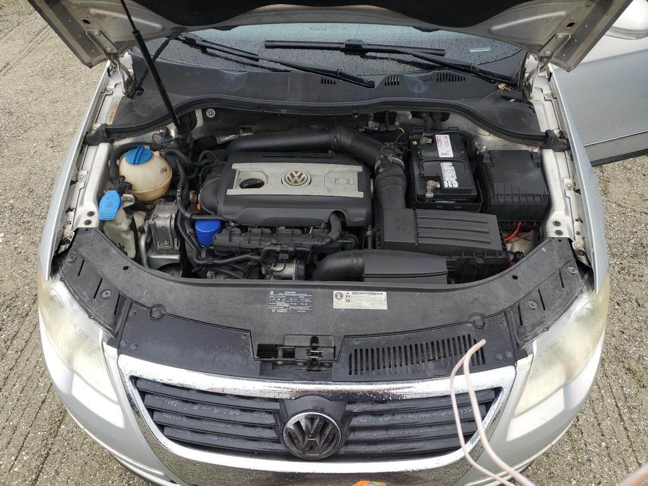 2010 Volkswagen Passat Komfort VIN: WVWXK7AN3AE160261 Lot: 74591274