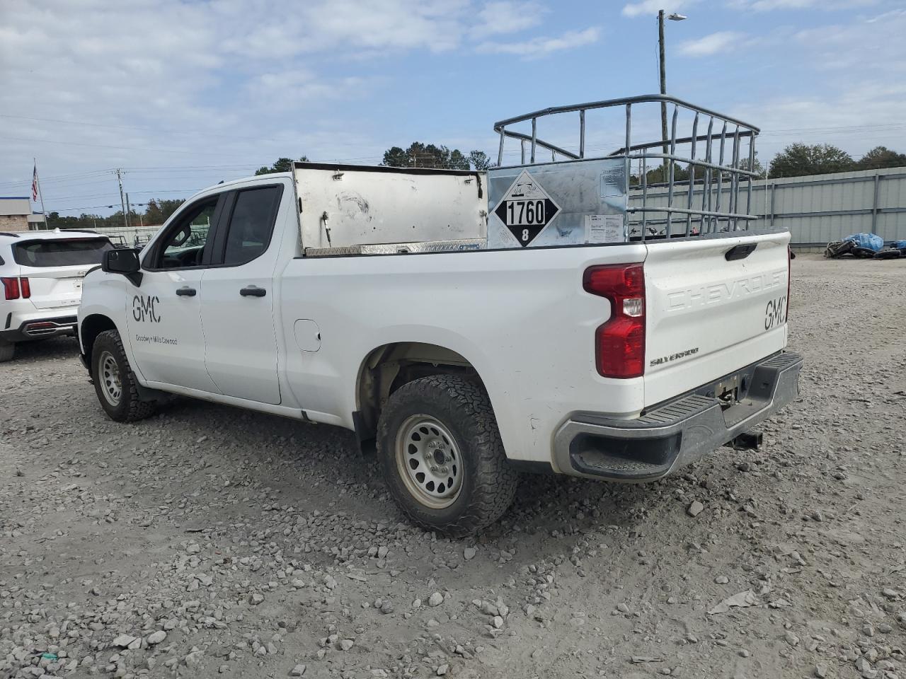 2021 Chevrolet Silverado - Image 2