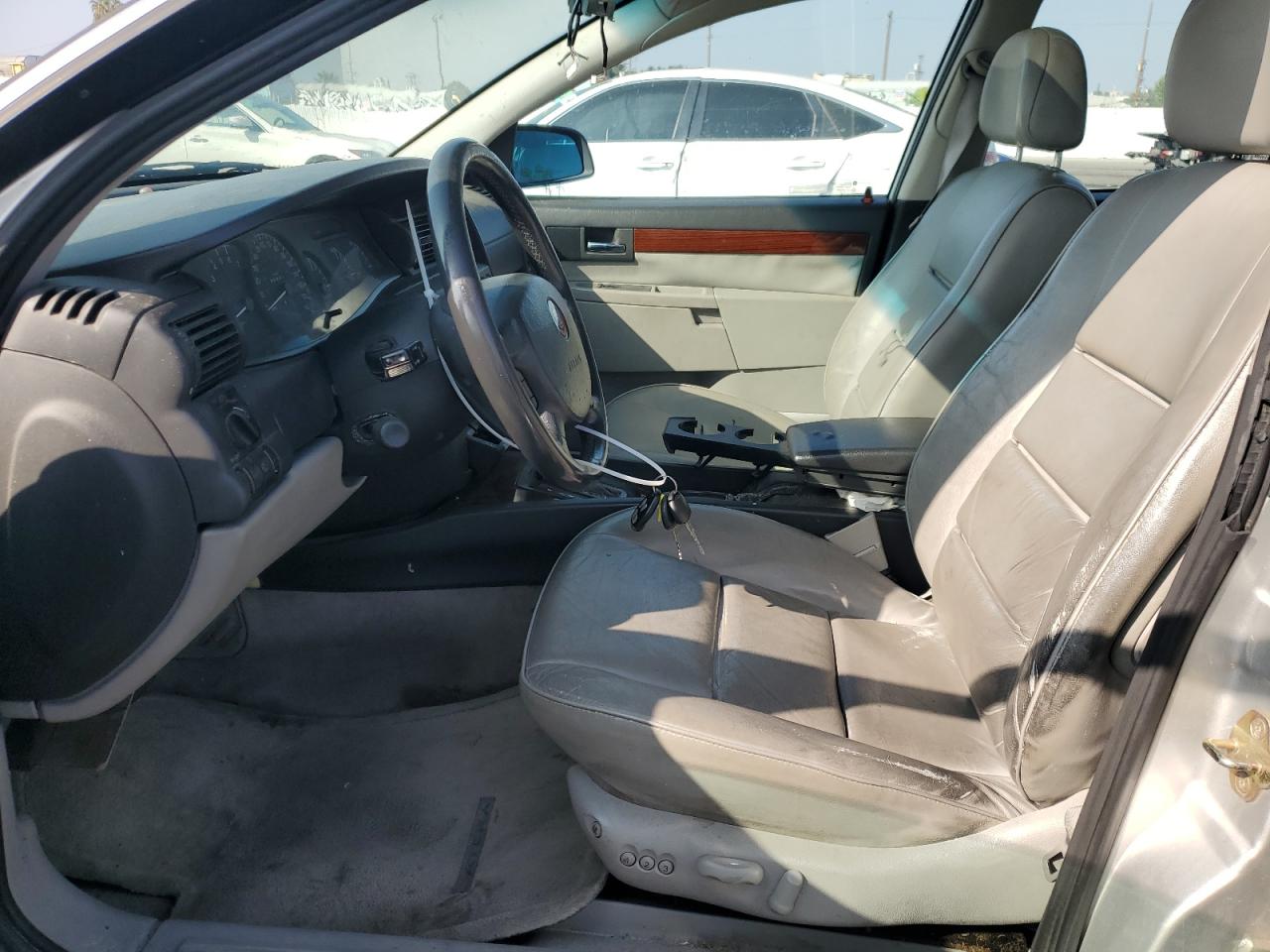 2000 Cadillac Catera - Image 7