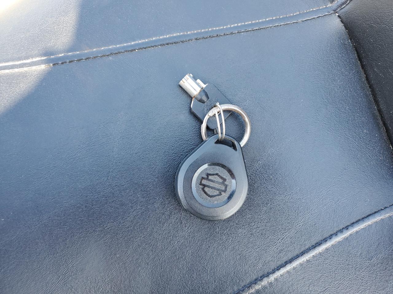 2015 Harley-Davidson Flhxs Street Glide Special VIN: 1HD1KRM14FB692362 Lot: 75425754