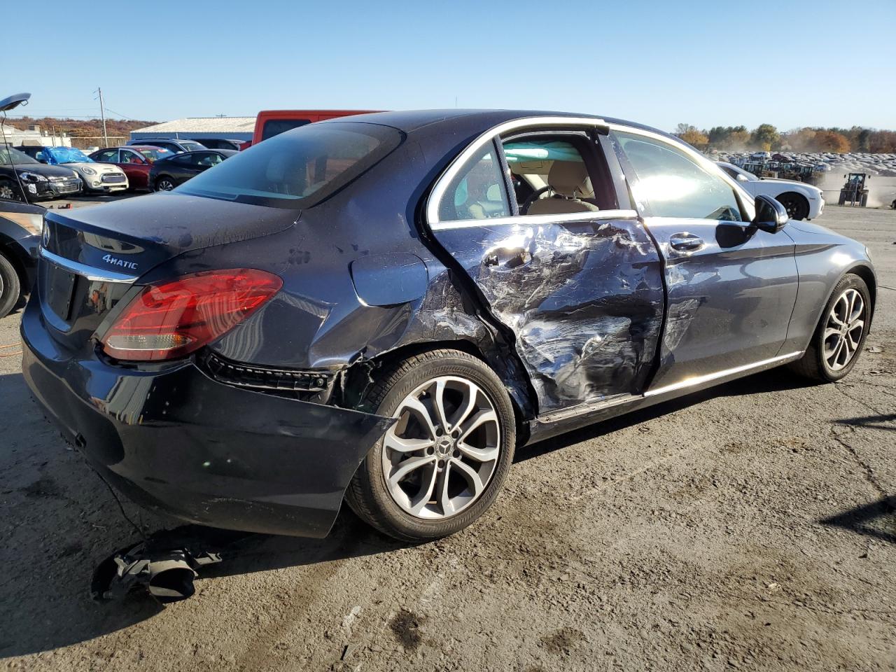 2017 Mercedes-Benz C-klasse - Image 3