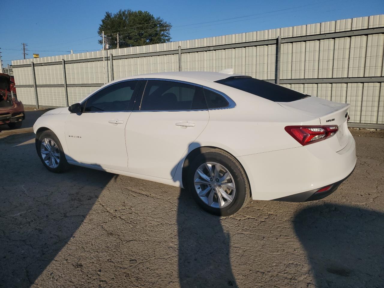 2021 Chevrolet Malibu - Image 2