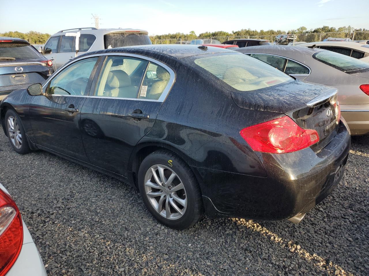 2009 Infiniti G - Image 2