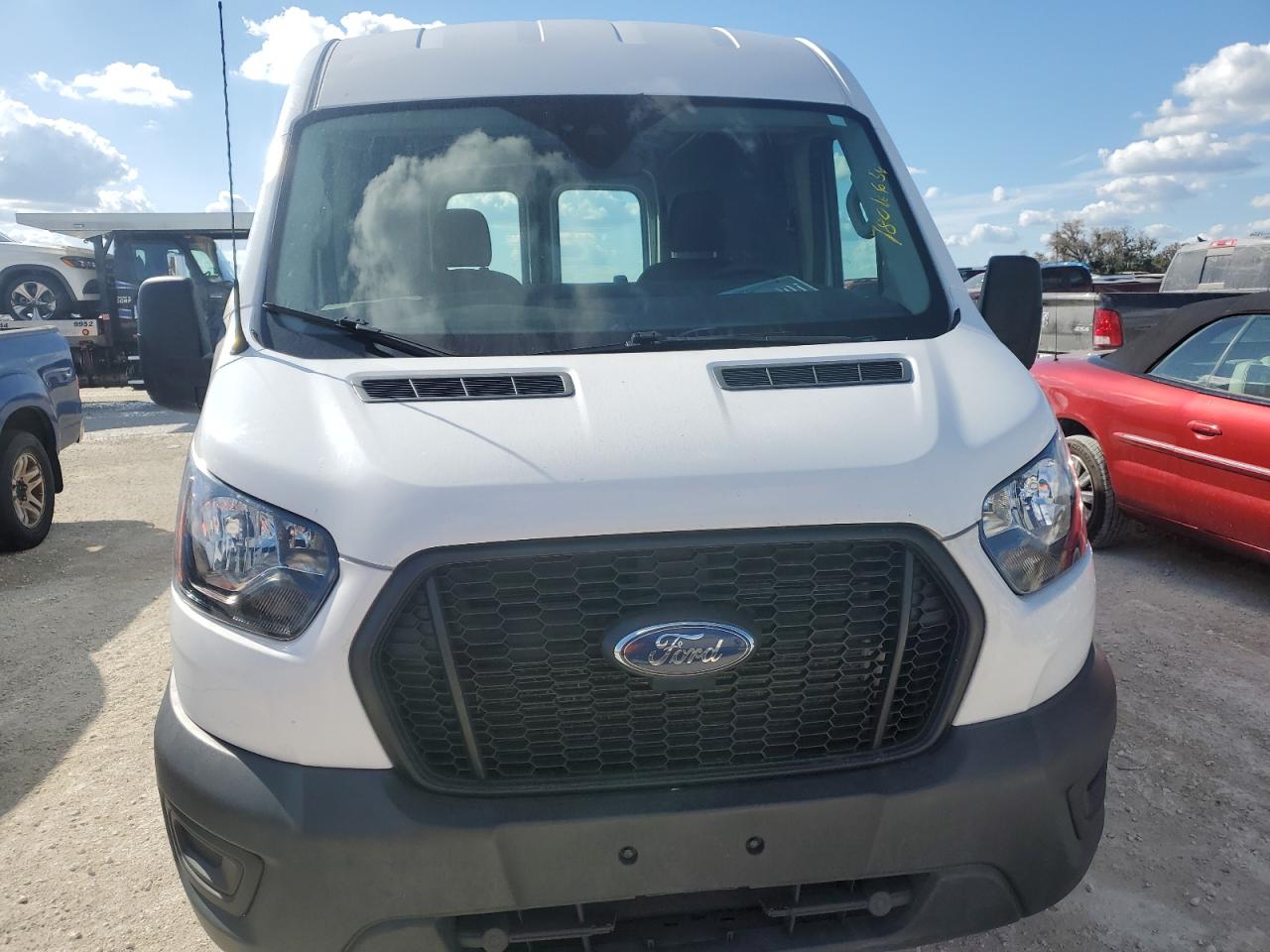 VIN 1FTBR1C85MKA48688 2021 FORD TRANSIT no.5