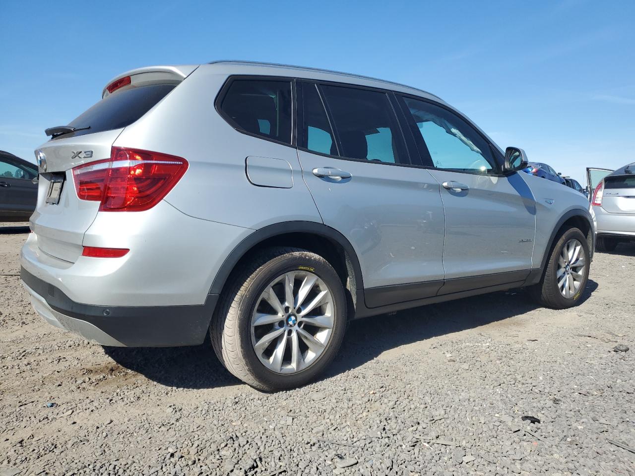 VIN 5UXWX9C57G0D77048 2016 BMW X3 no.3