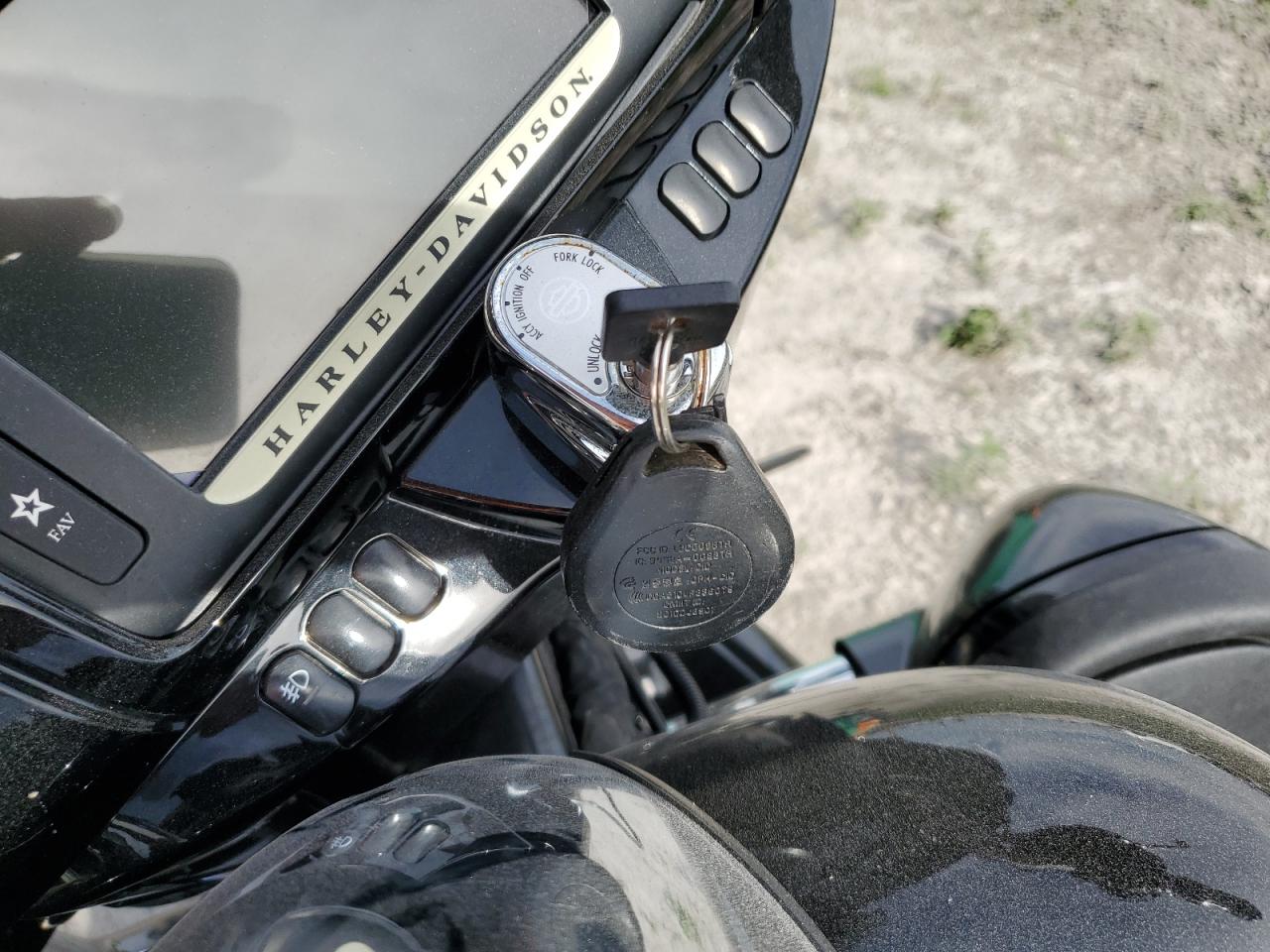 2015 Harley-Davidson Flhtkl Ultra Limited Low VIN: 1HD1KKL17FB650518 Lot: 76275324
