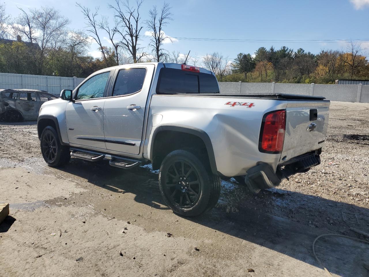 VIN 1GCGTCEN1K1284988 2019 CHEVROLET COLORADO no.2