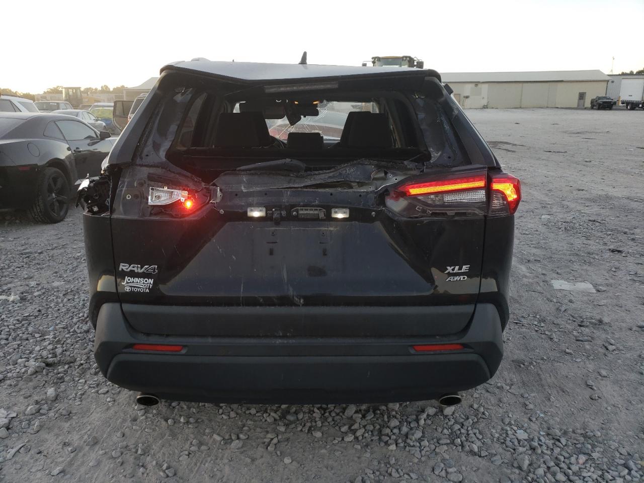 JTMP1RFV3KD501303 2019 Toyota Rav4 Xle