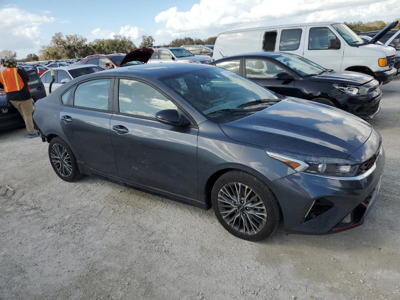 2023 Kia Forte - Image 4