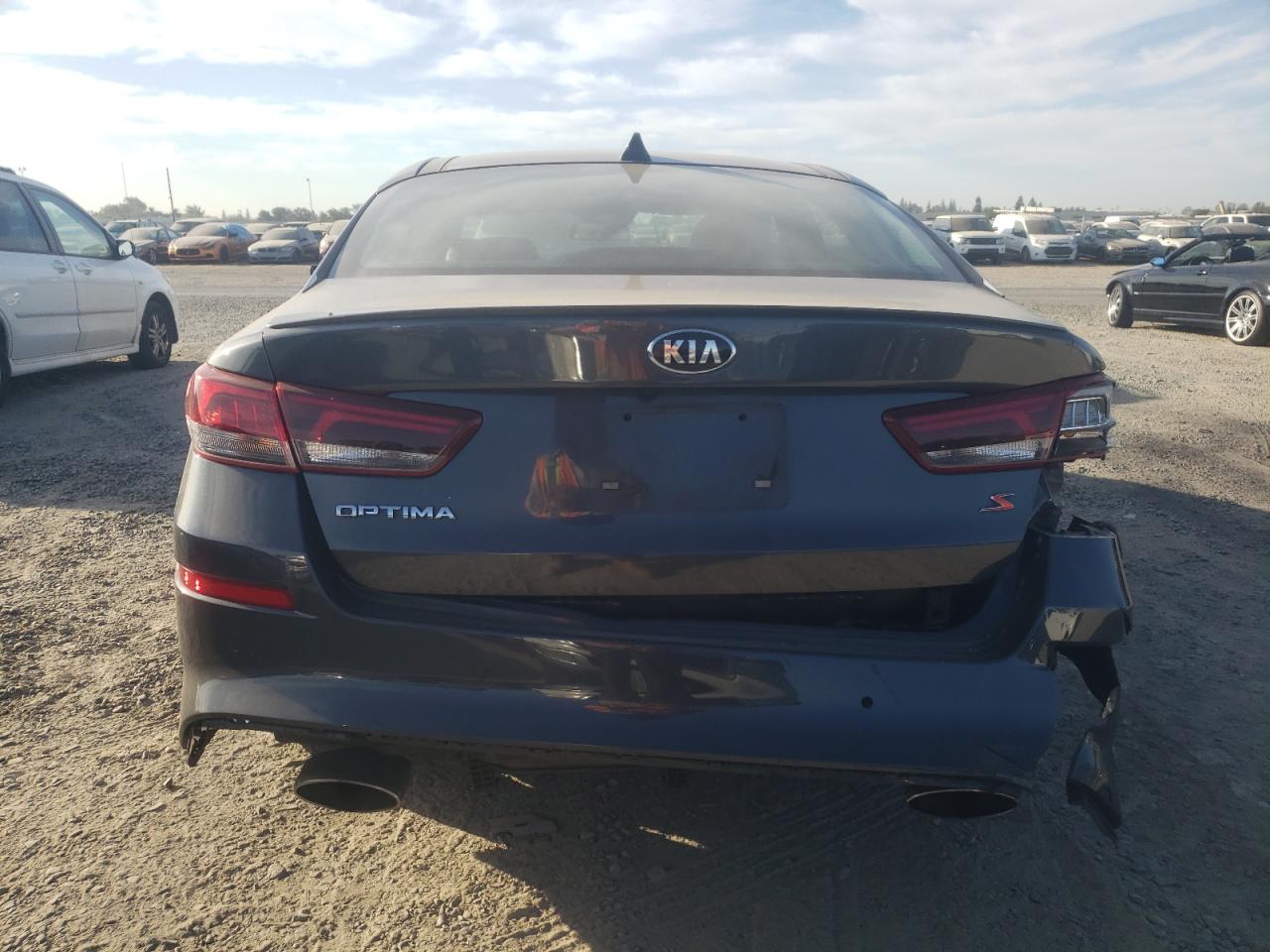 5XXGT4L36LG415572 2020 Kia Optima Lx