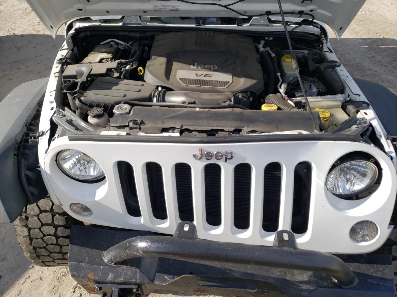 2017 Jeep Wrangler - Image 11