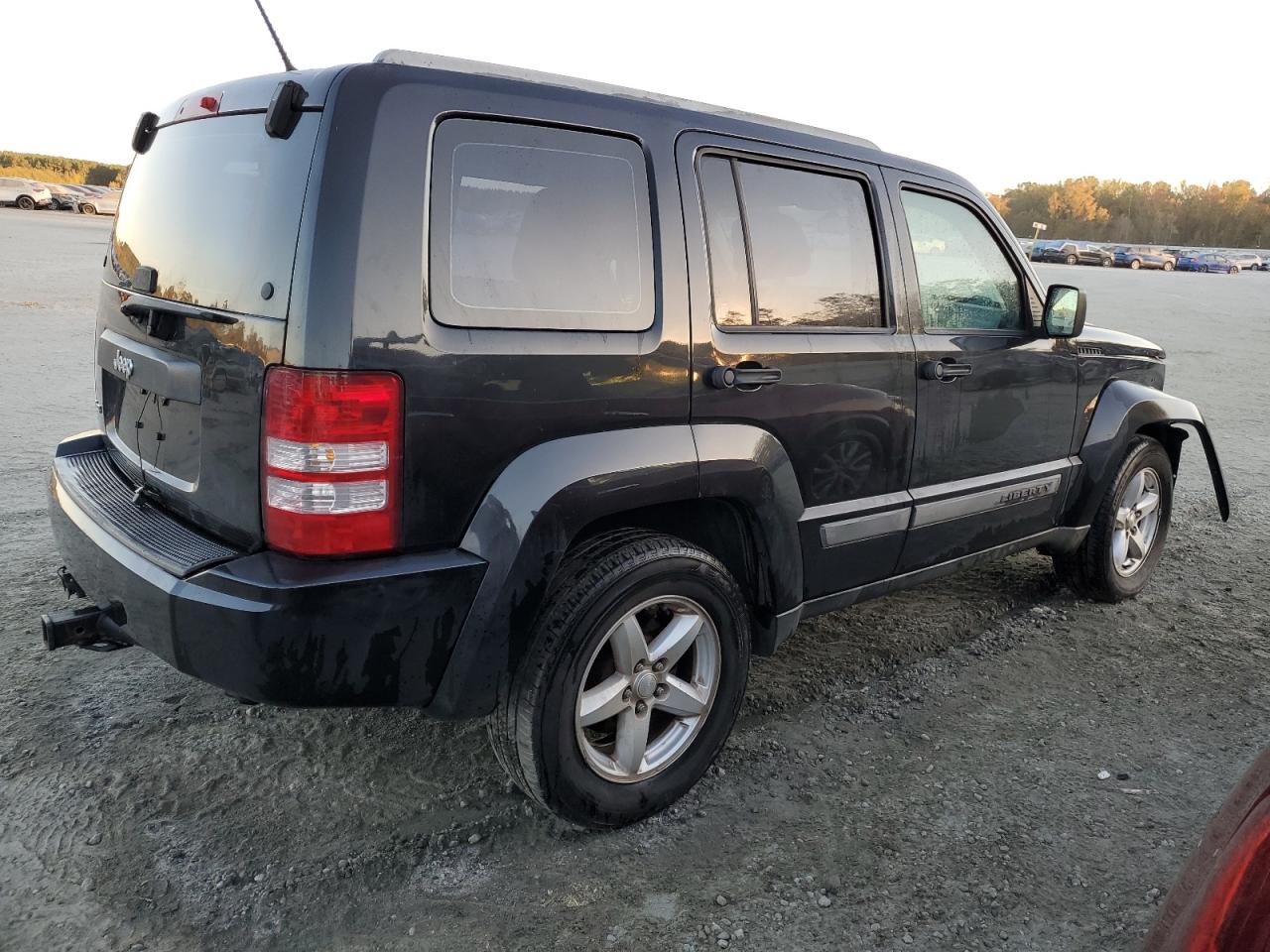 2012 Jeep Liberty (North America) - Image 3