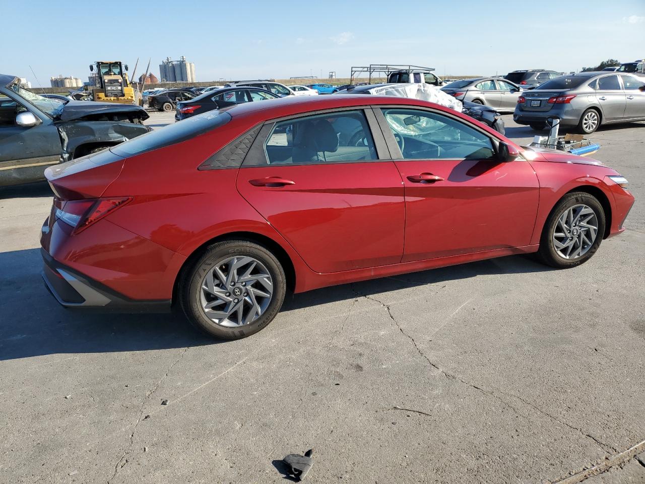 2024 Hyundai Elantra - Image 3