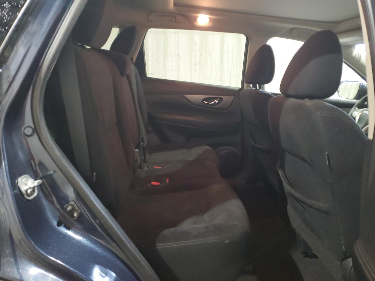 2015 Nissan Rogue - Image 11