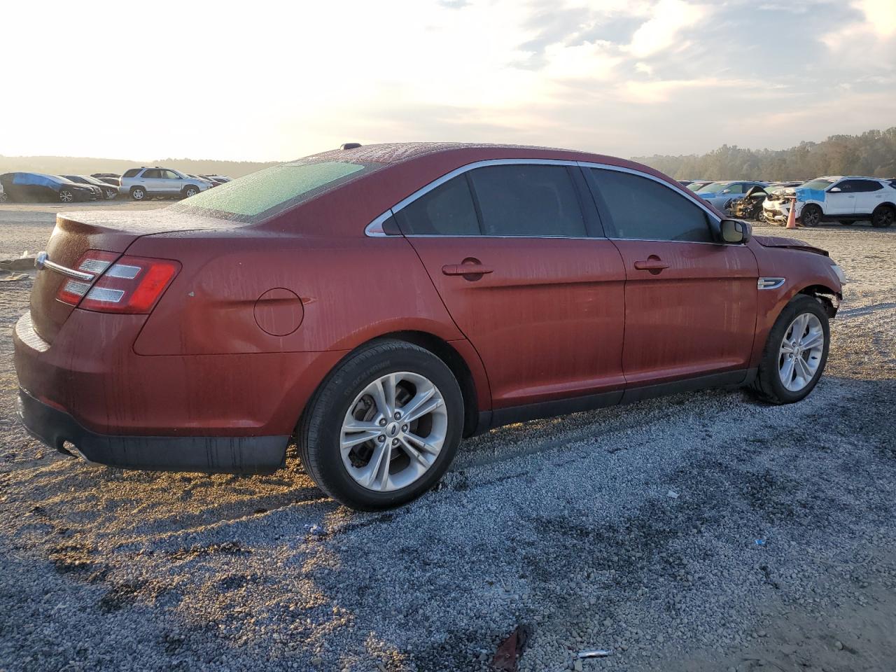 2014 Ford Taurus - Image 3