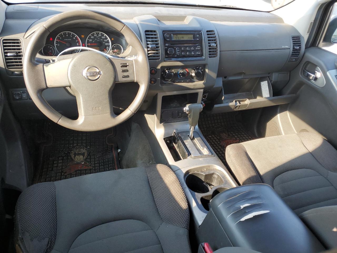 5N1AR18UX5C753009 2005 Nissan Pathfinder Le