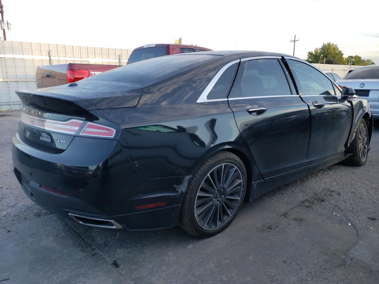 2016 Lincoln MKZ - Image 3