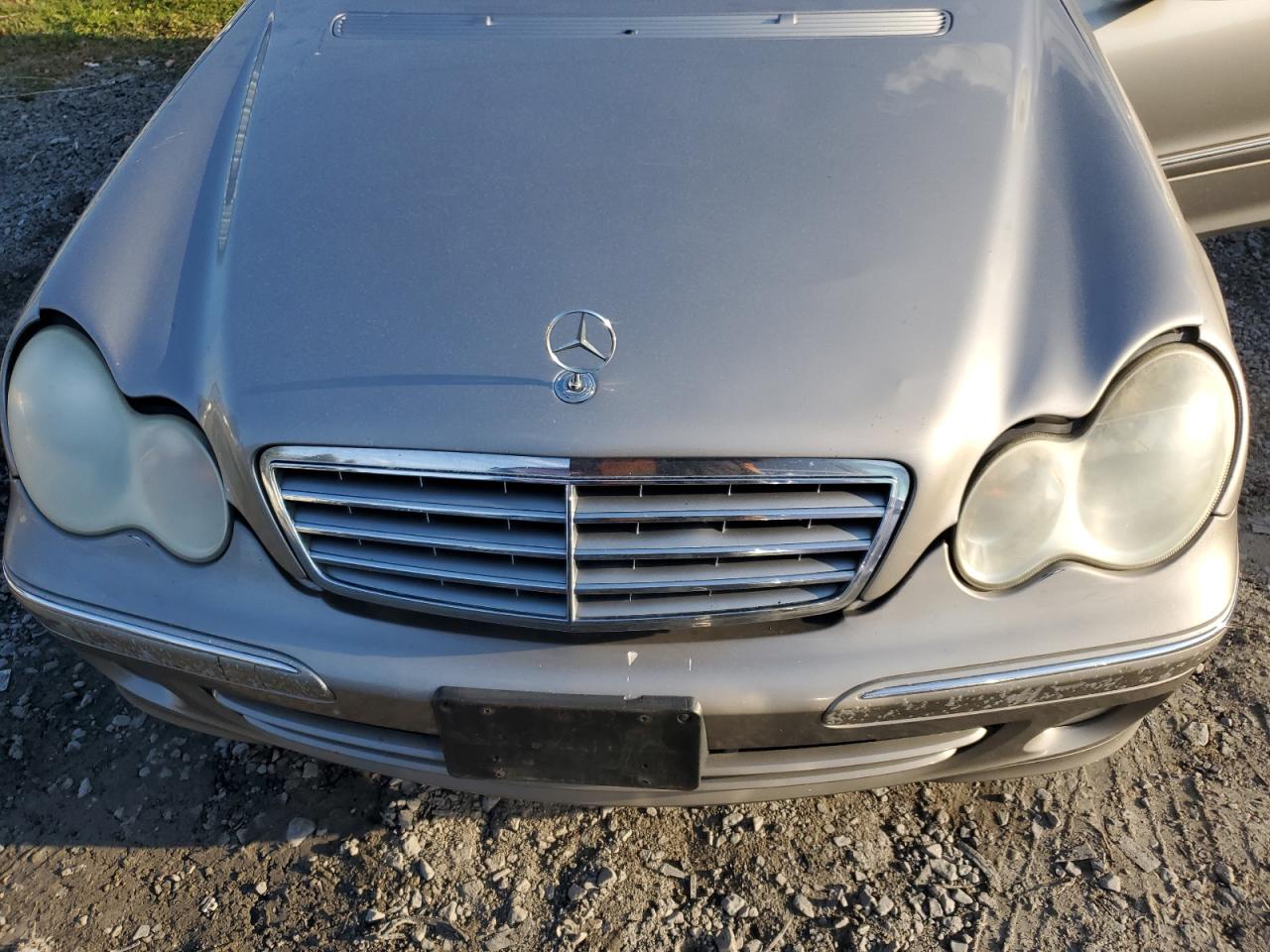 2005 Mercedes-Benz C 240 4Matic VIN: WDBRF81J45F618825 Lot: 77750584