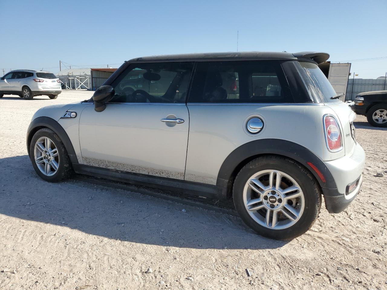 2011 MINI Cooper - Image 2
