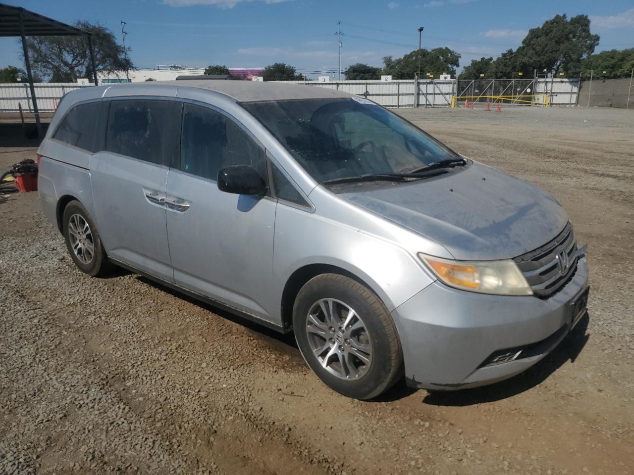 2011 Honda Odyssey - Image 4