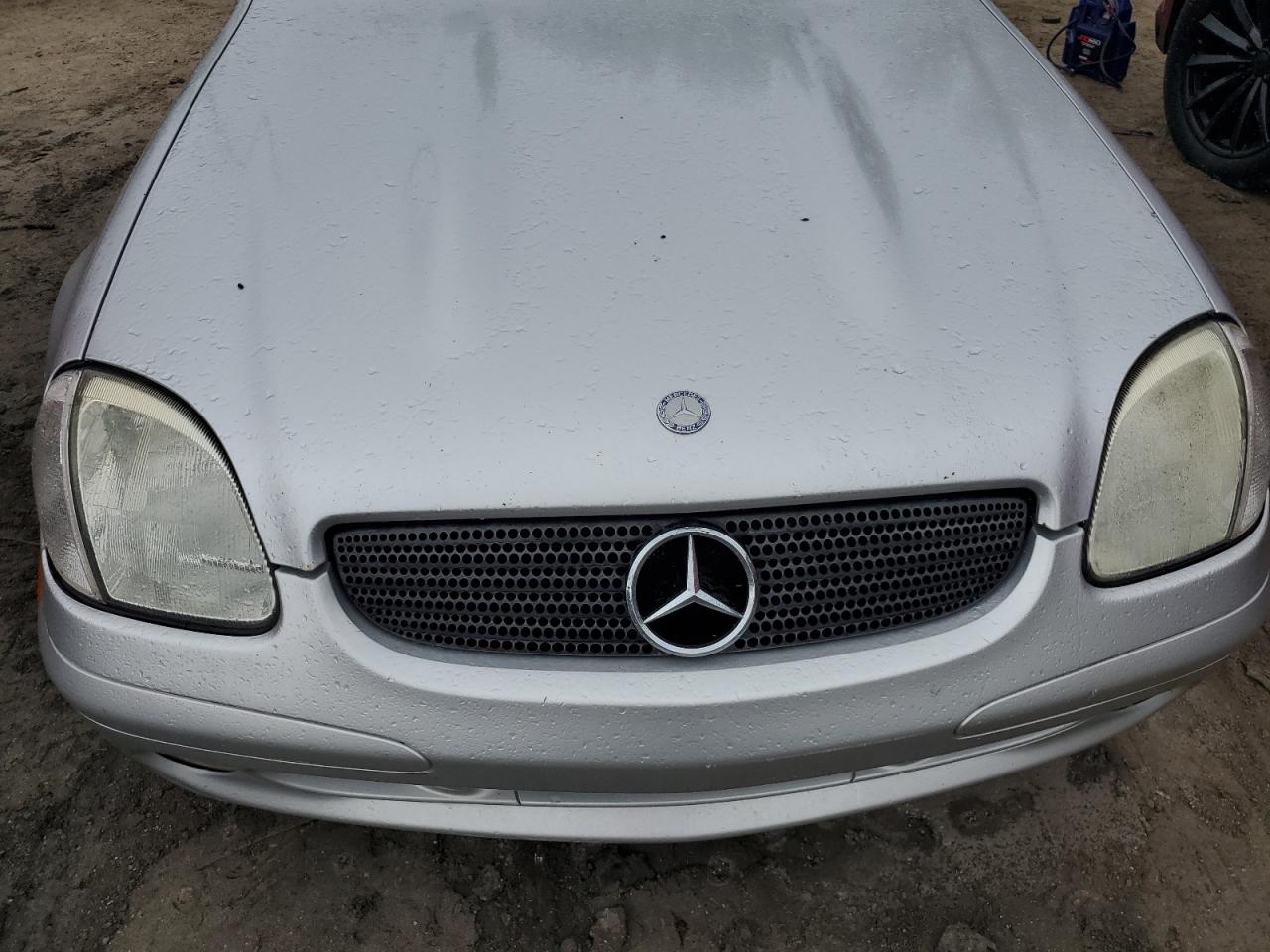 2001 Mercedes-Benz Slk 320 VIN: WDBKK65F71F215150 Lot: 74977864