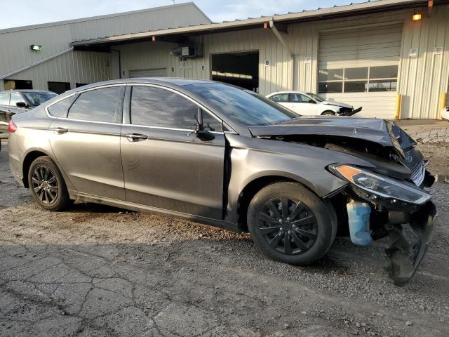  FORD FUSION 2018 Gray