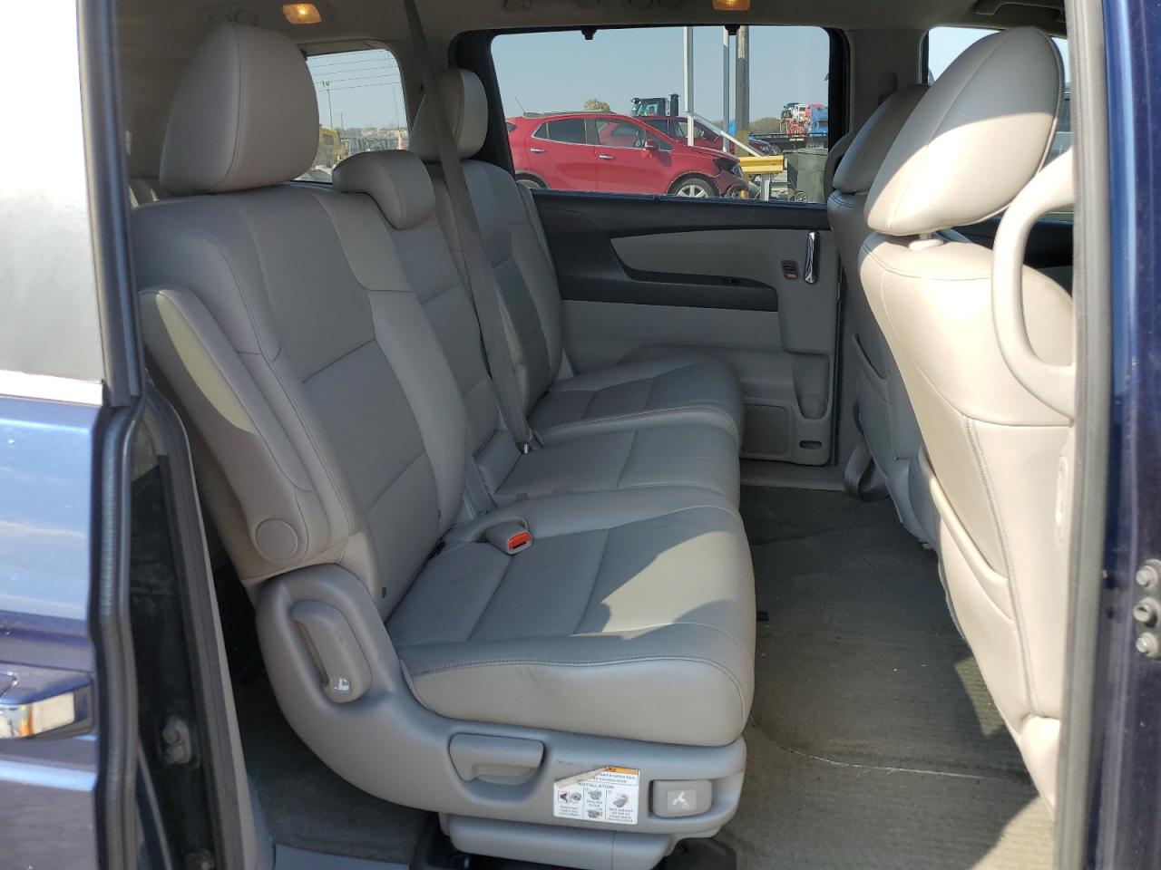 2014 Honda Odyssey - Image 11