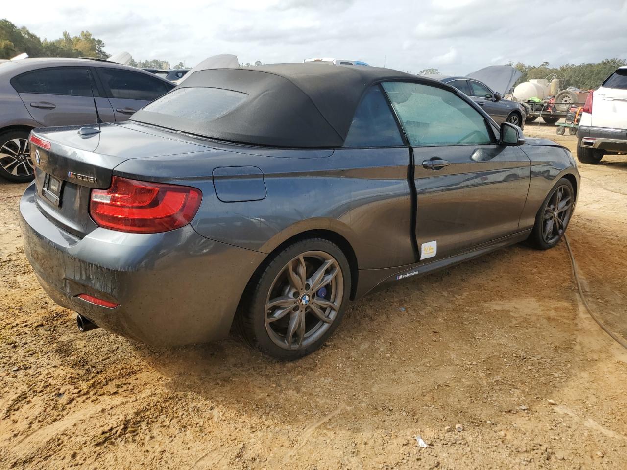 VIN WBA1M1C57GV394290 2016 BMW M2 no.3