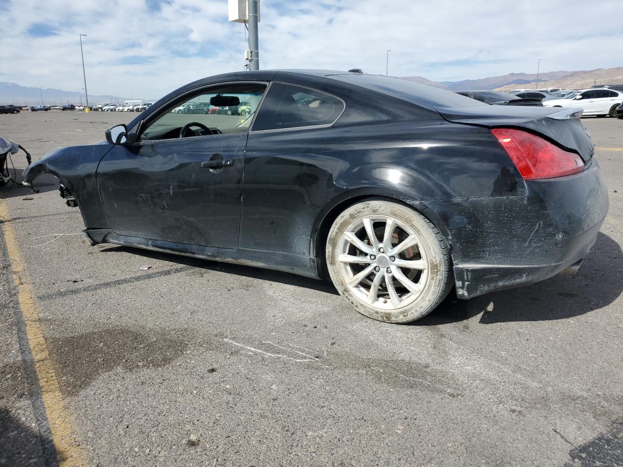 2015 Infiniti Q60 - Image 2