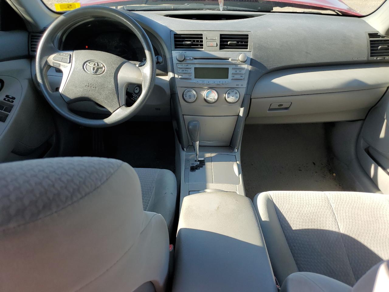 2010 Toyota Camry - Image 8