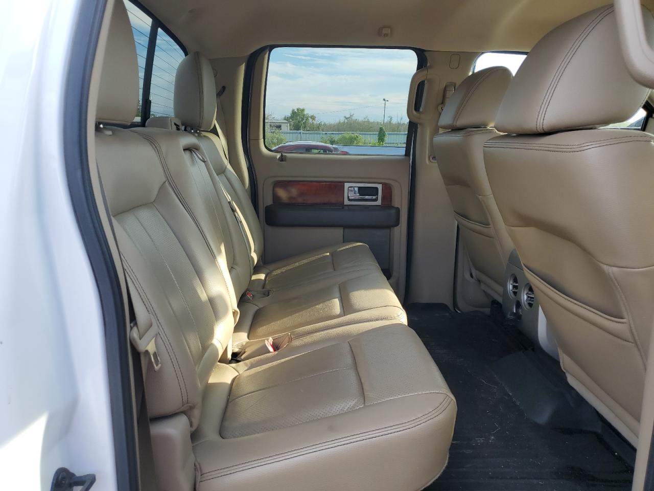 2010 Ford F-150 - Image 11