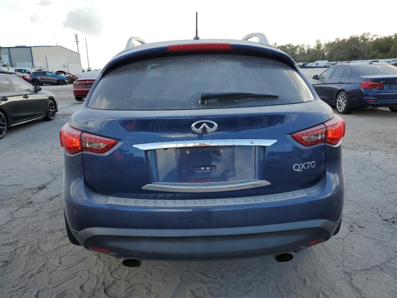 JN8CS1MU6HM143781 2017 Infiniti Qx70