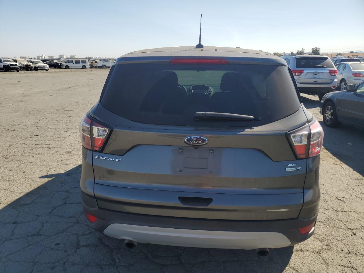 2017 Ford Escape Se VIN: 1FMCU9GD5HUE97500 Lot: 73810814