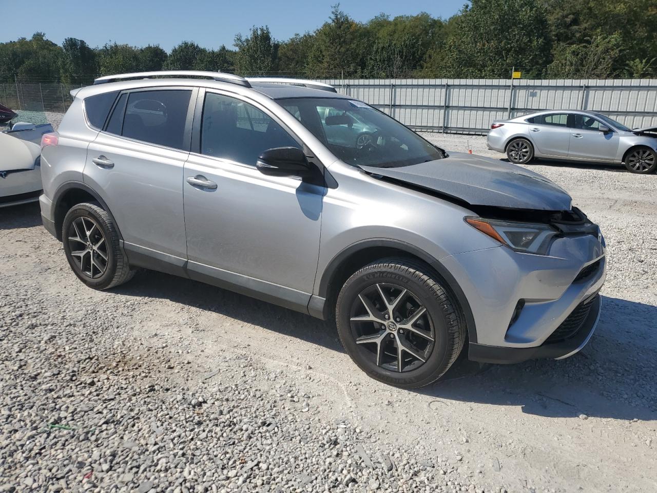 2016 Toyota RAV 4 - Image 4