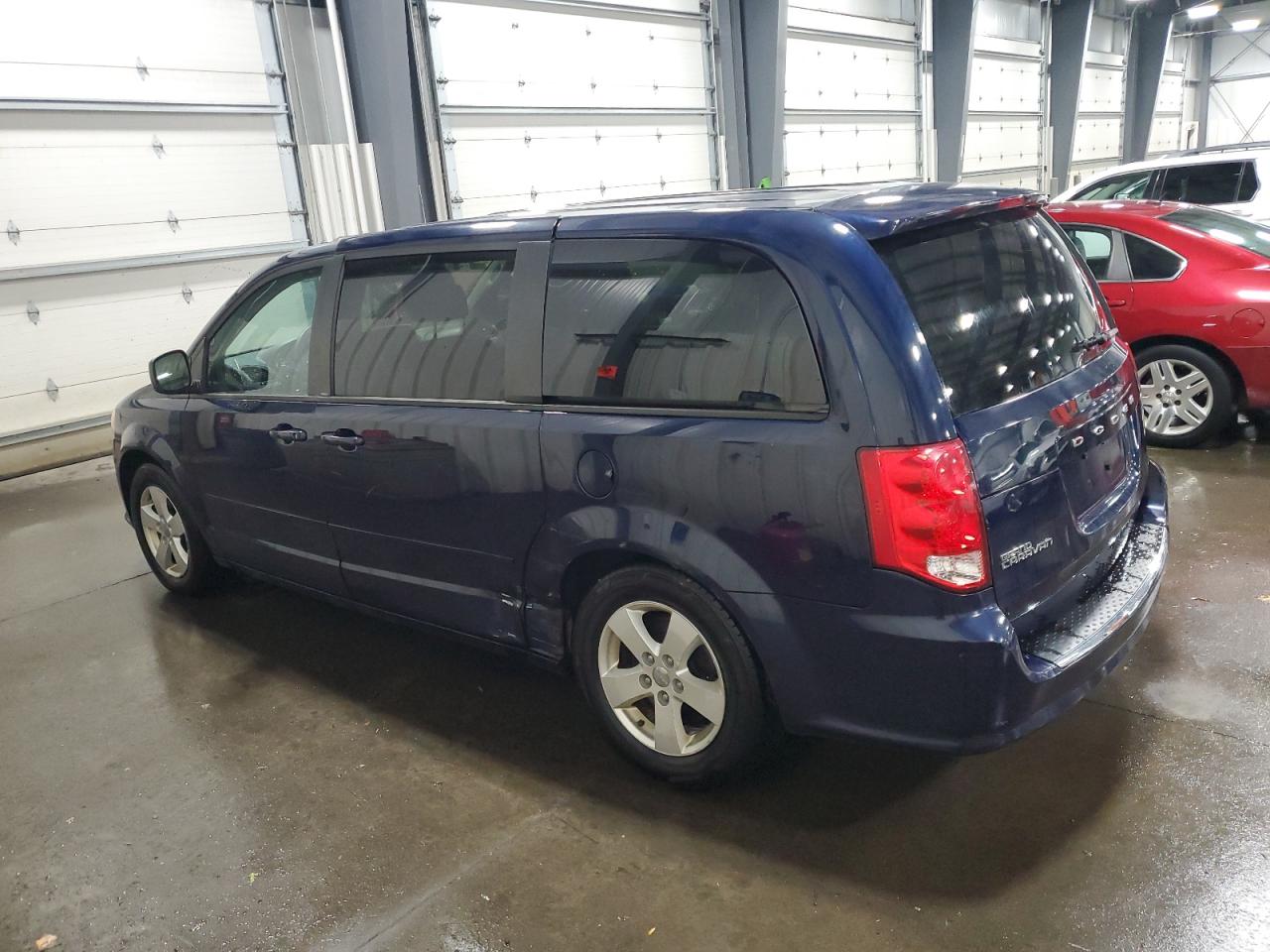 2013 Dodge Caravan - Image 2