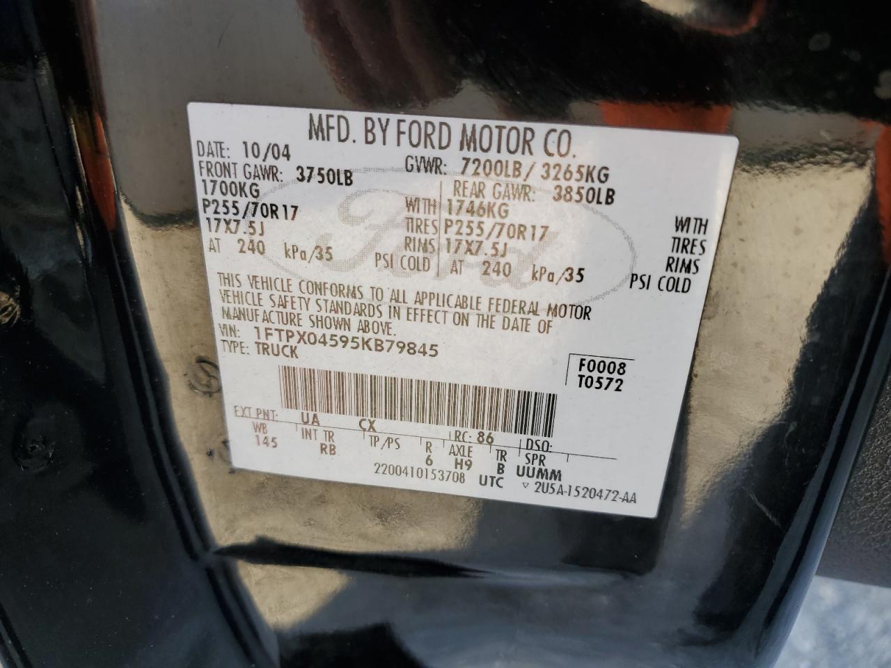 2005 Ford F-150 - Image 13