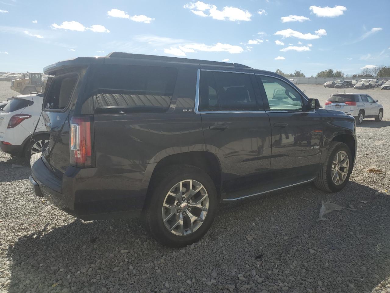 VIN 1GKS2AKC1GR402880 2016 GMC YUKON no.3