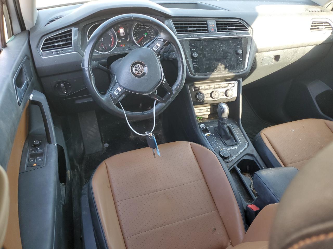 2018 Volkswagen Tiguan - Image 8