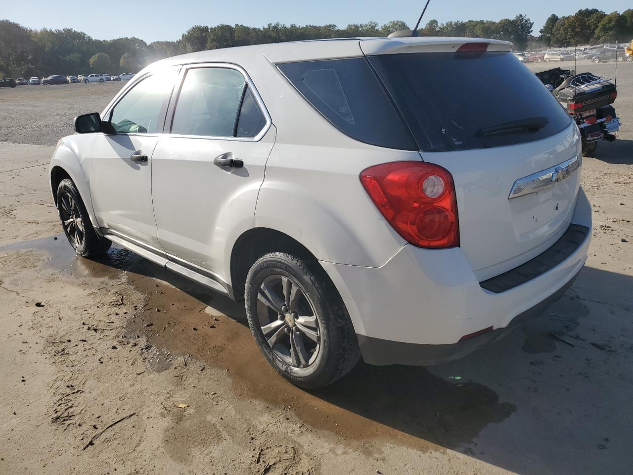 2015 Chevrolet Equinox - Image 2