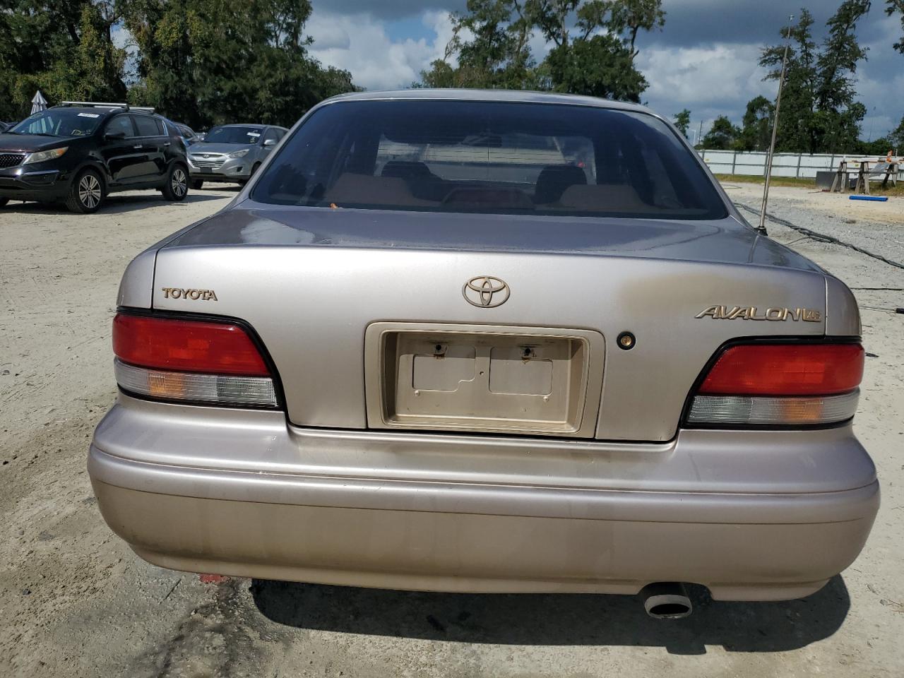 1996 Toyota Avalon Xl VIN: 4T1BF12B3TU072119 Lot: 77070444