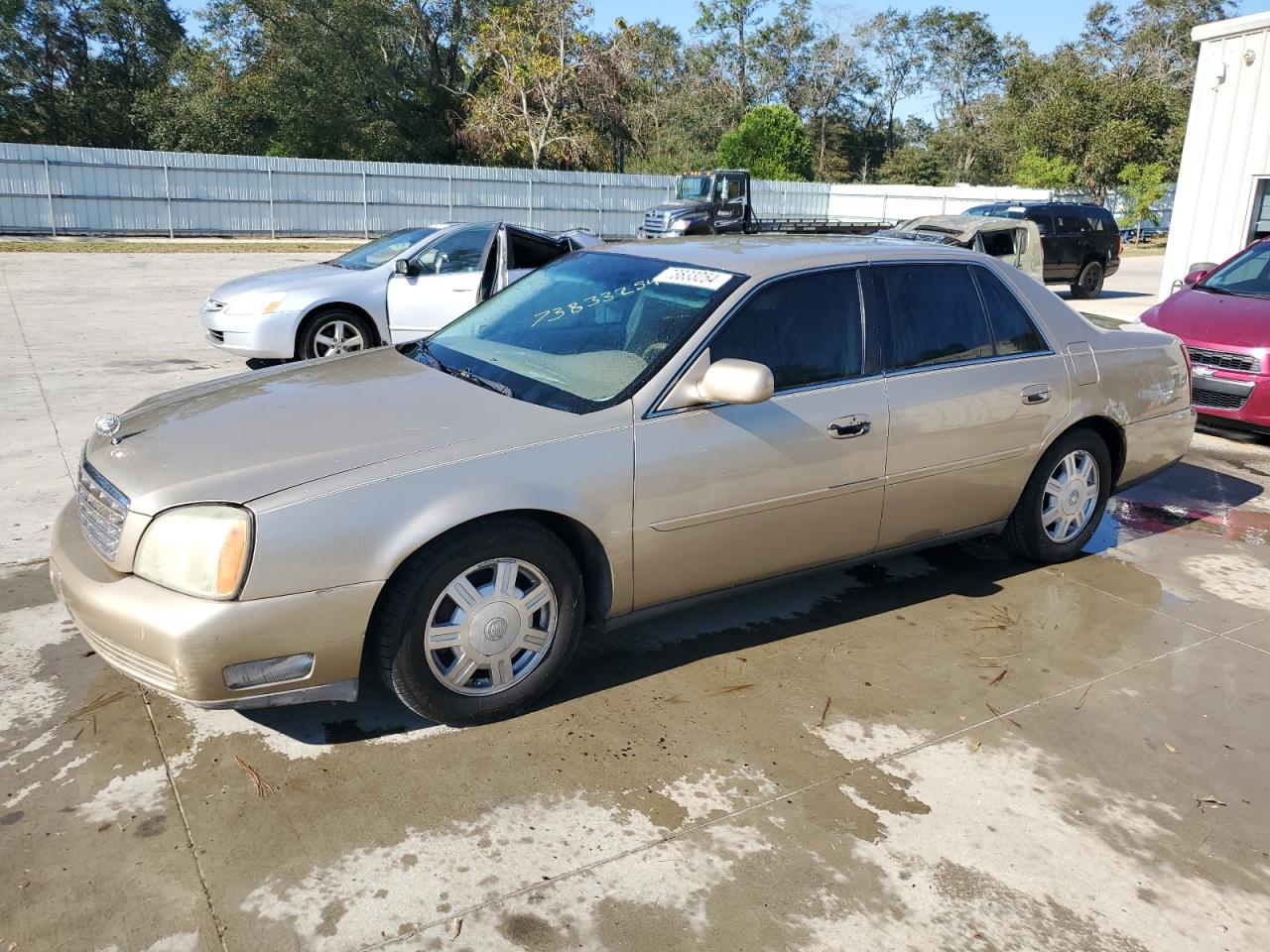 2005 Cadillac De Ville - Image 1