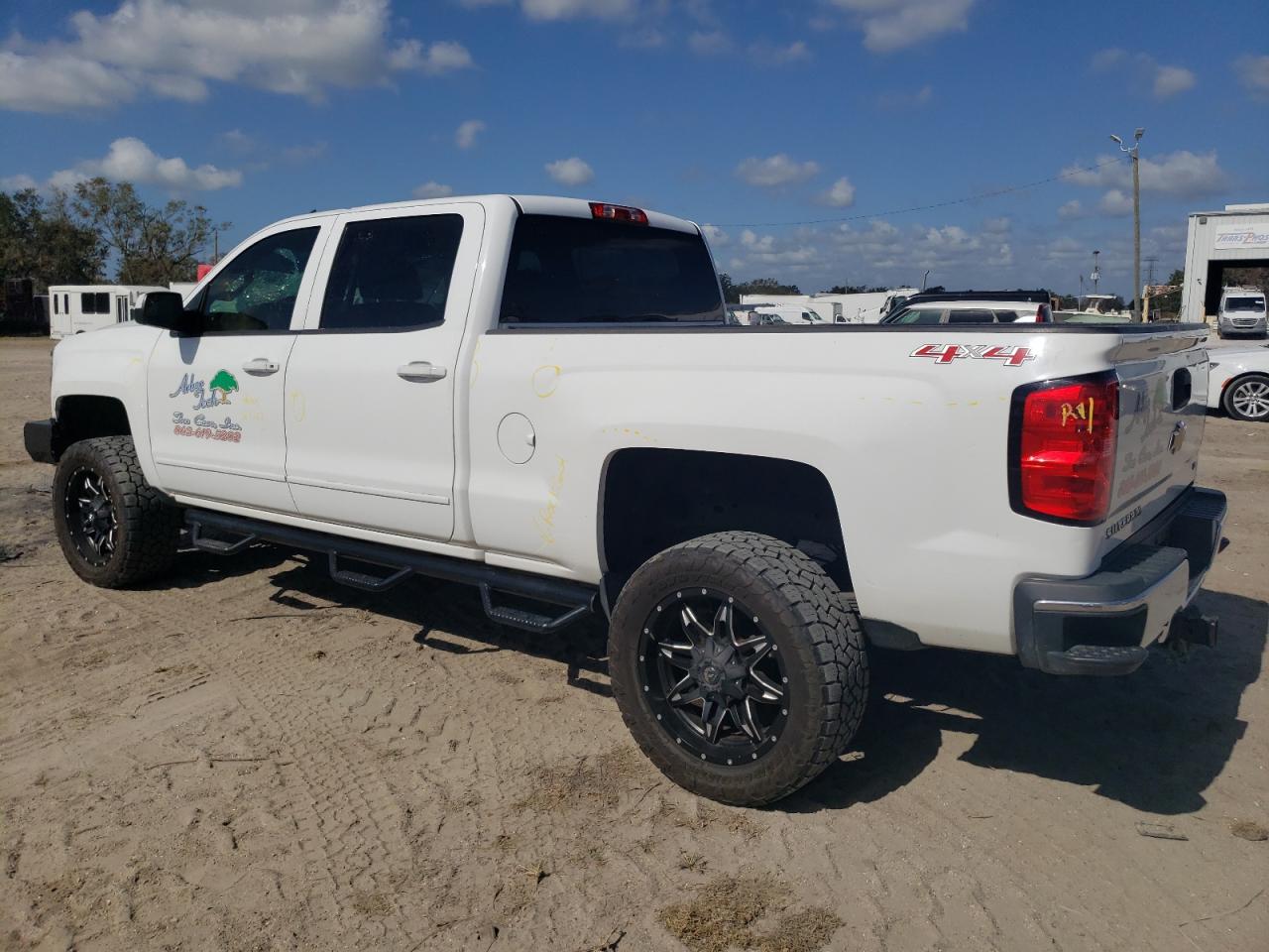 2015 Chevrolet Silverado - Image 2