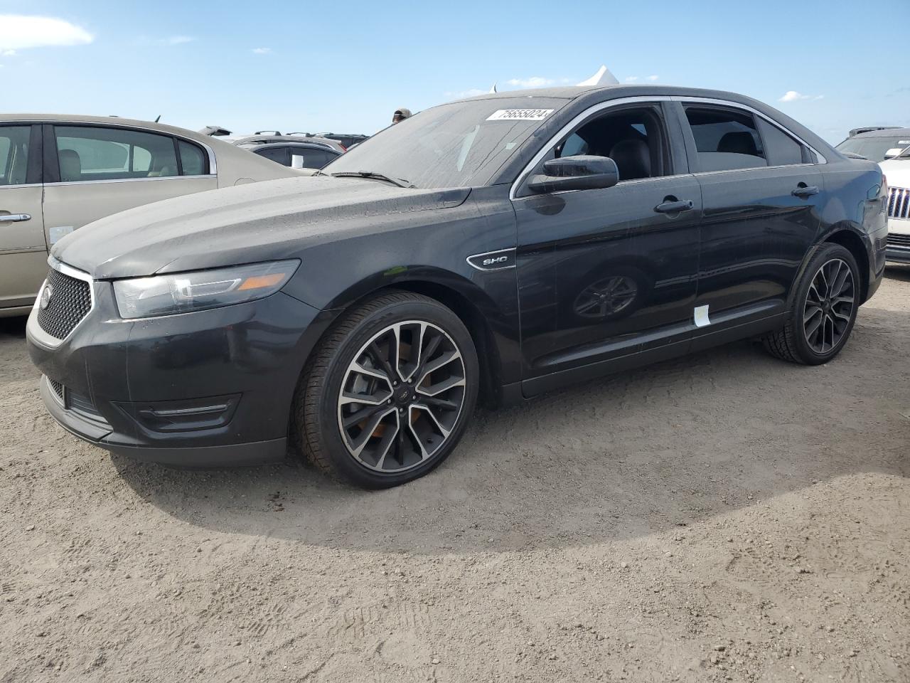 2017 Ford Taurus - Image 1