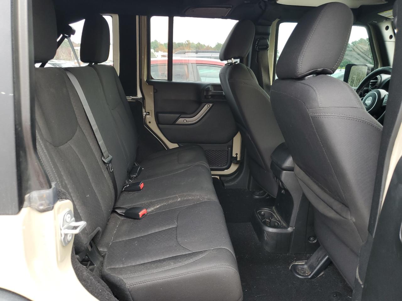2017 Jeep Wrangler - Image 11