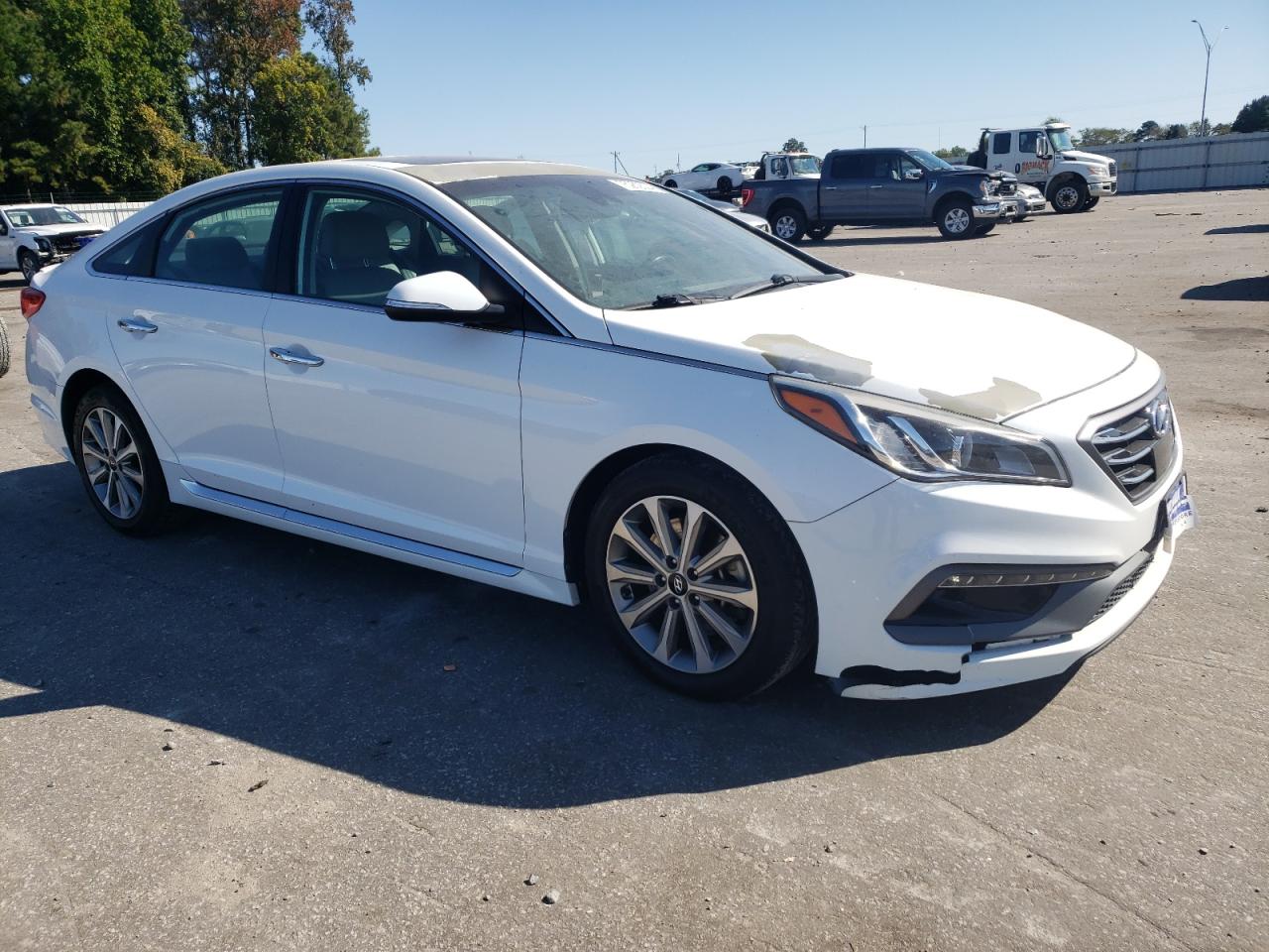2017 Hyundai Sonata - Image 4