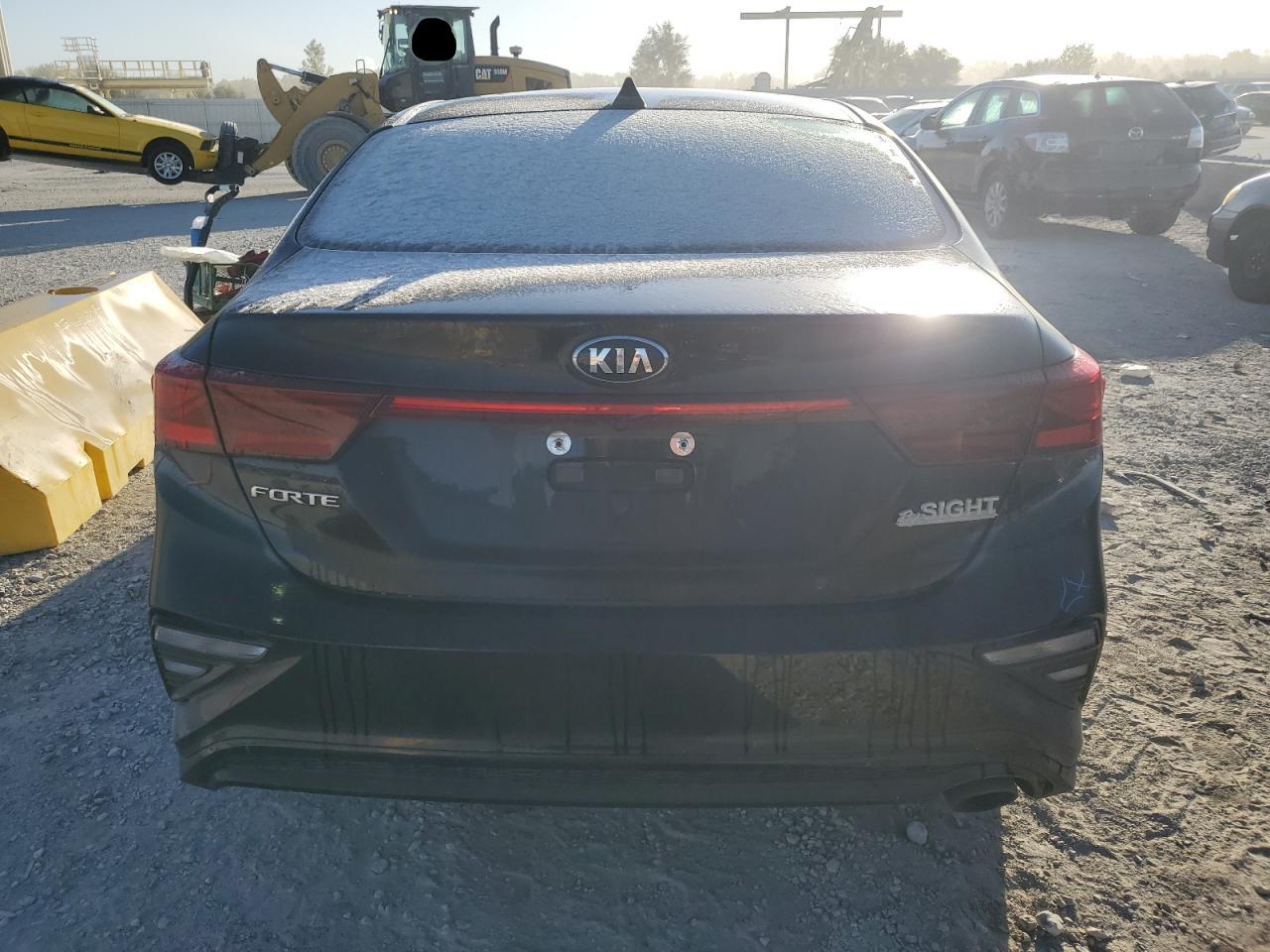 2021 Kia Forte - Image 6