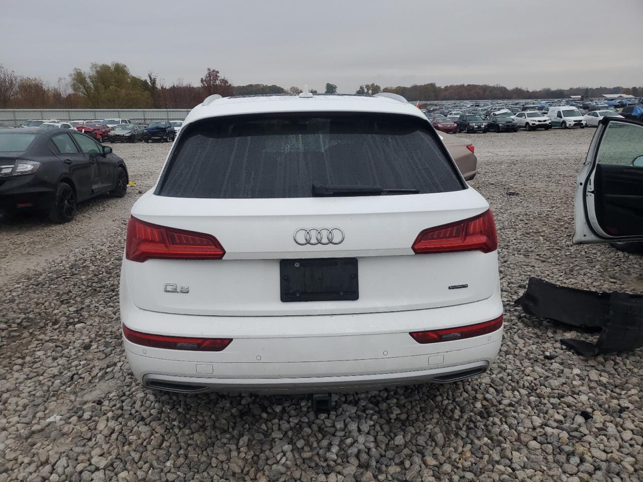 WA1BNAFY1K2044099 2019 Audi Q5 Premium Plus