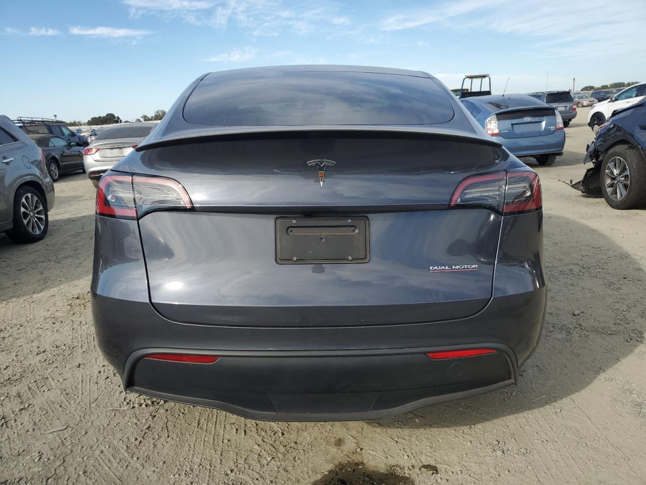 7SAYGDEFXPF850123 2023 Tesla Model Y