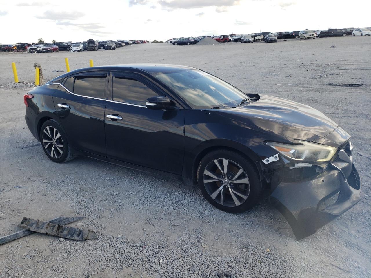 2017 Nissan Maxima - Image 4