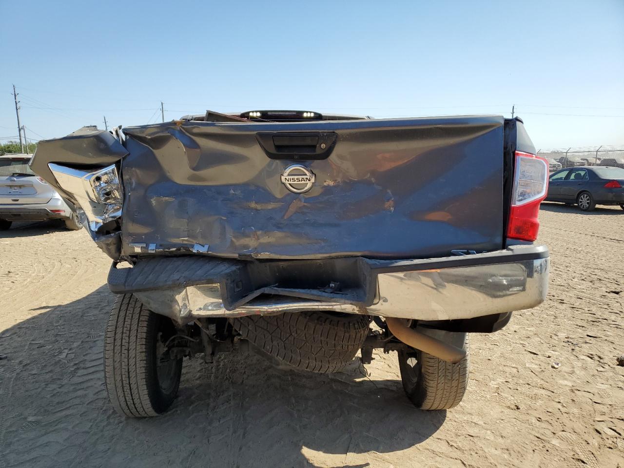 1N6AA1EK4JN508491 2018 Nissan Titan S